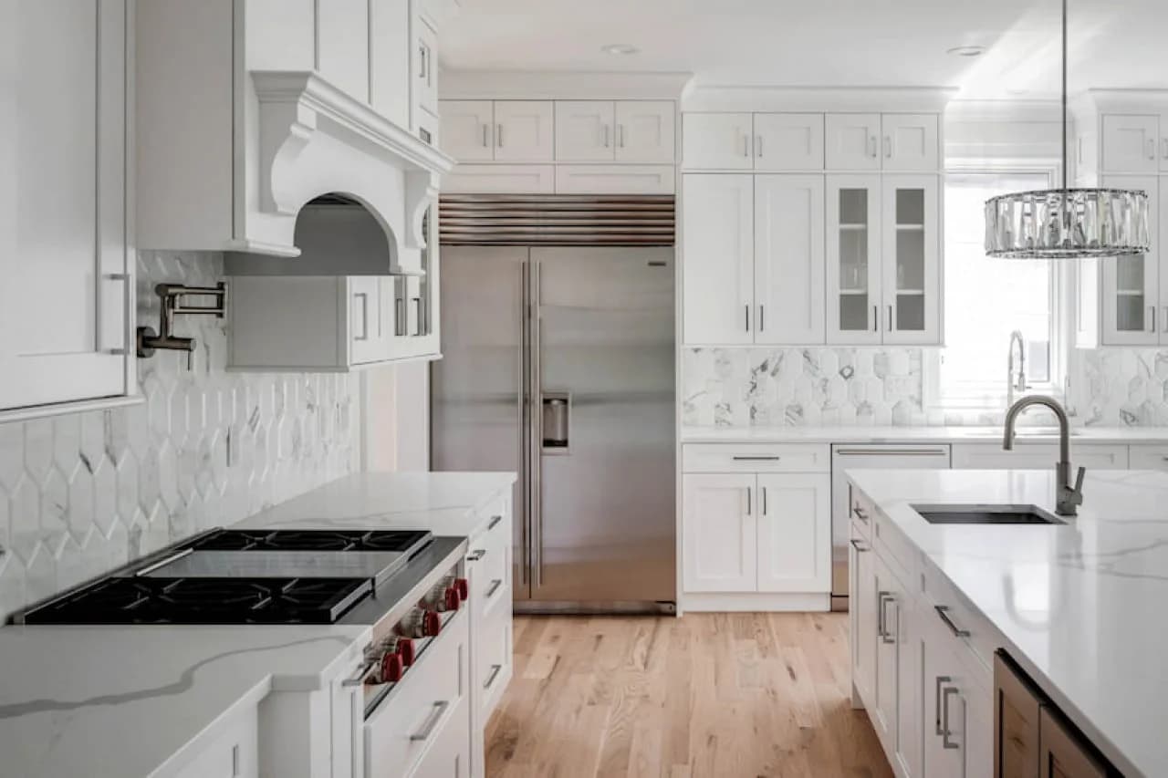 white kitchen shaker cabinets